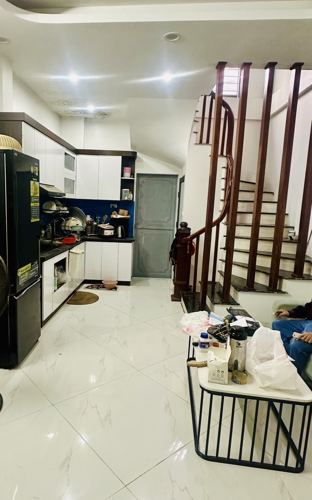 AN DƯƠNG VƯƠNG -TÂY HỒ- NHÀ ĐẸP - FULL NỘI THẤT – CHỈ VIỆC VỀ Ở.